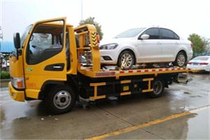 上蔡附近拖车救援24小时服务热线